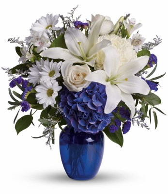 beautiful-in-blue-flower-arrangement-cheyenne-wy